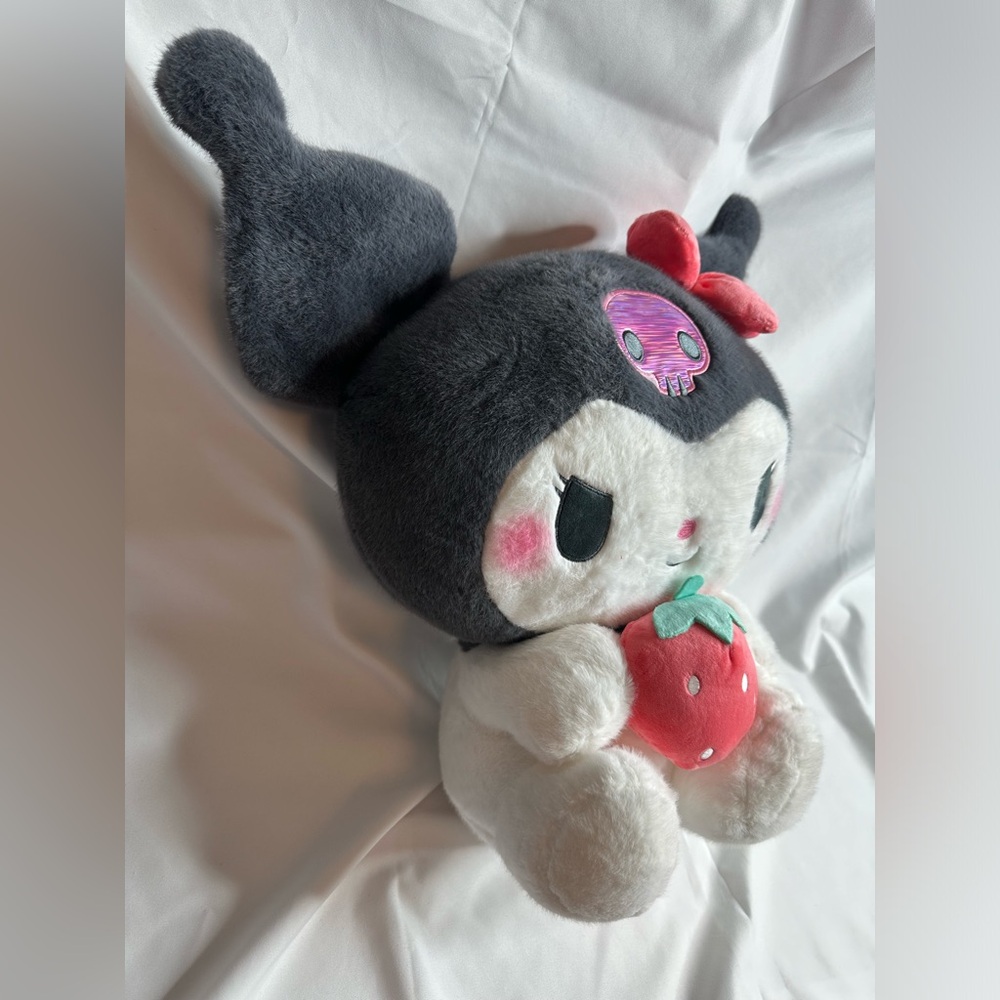 Sanrio Kuromi Holding Strawberry Plush - Picture 12 of 15